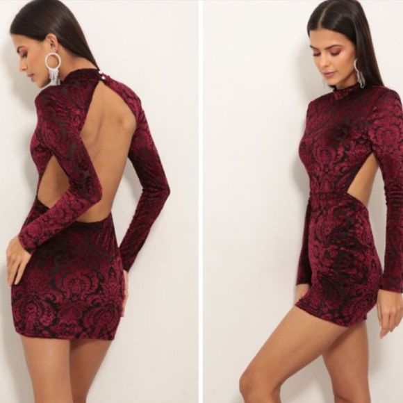 Lucy in the Sky Dresses & Skirts - Lucy in the Sky Chloe Open Back Velvet Dress